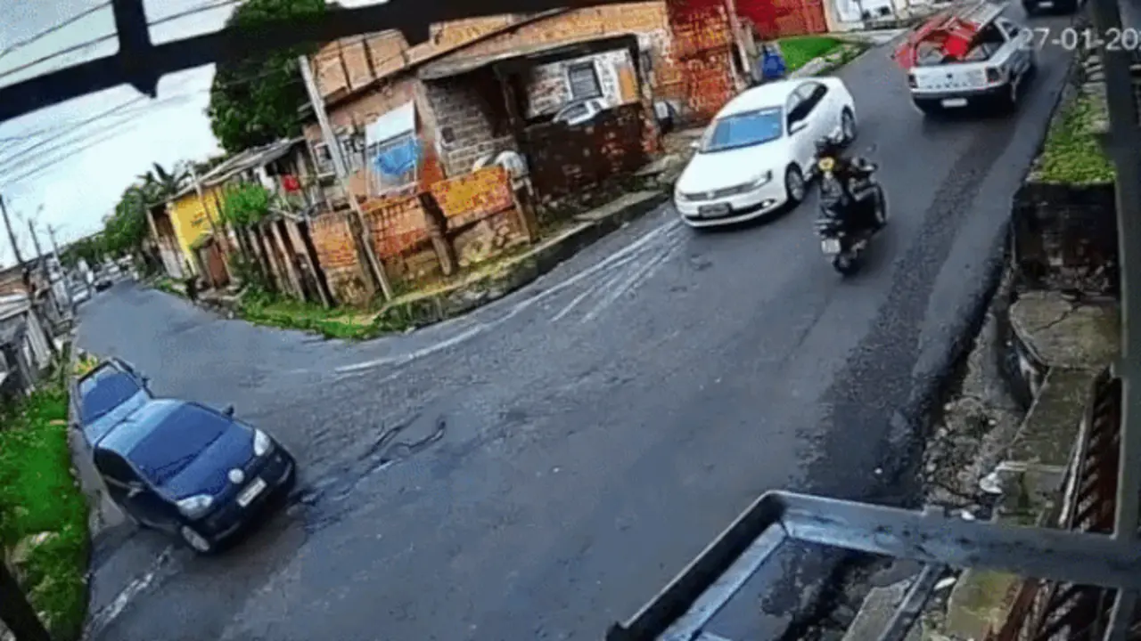 Ngã ba gây ám ảnh với lái xe vì tai nạn liên tiếp